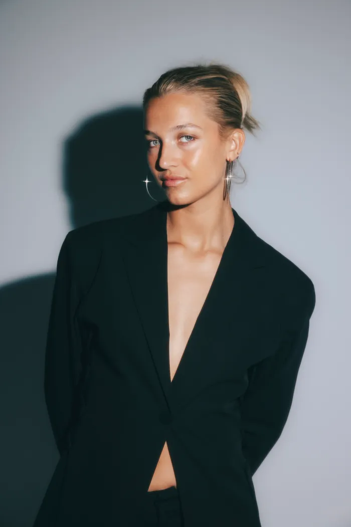 Lisa Korver, official press photograph